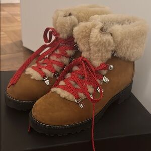 Brown Winter Boots with Red Laces and Plush Lining